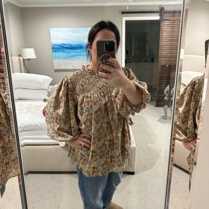 Entro bubble sleeve floral top